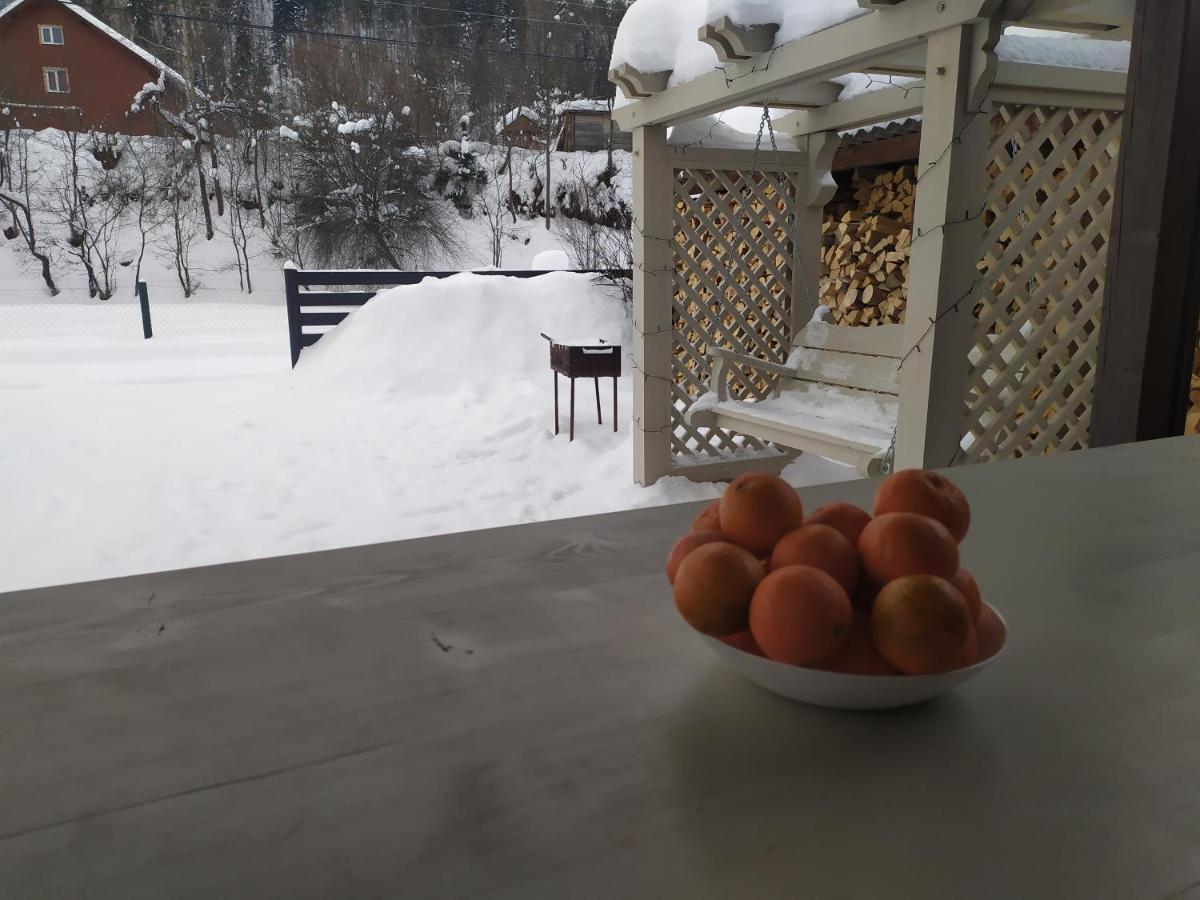 Котедж Кресаня Mykulyčyn Exteriér fotografie